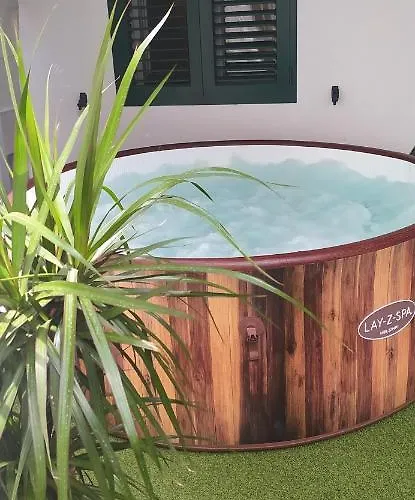 Angie Old Town With Jacuzzi Villa *