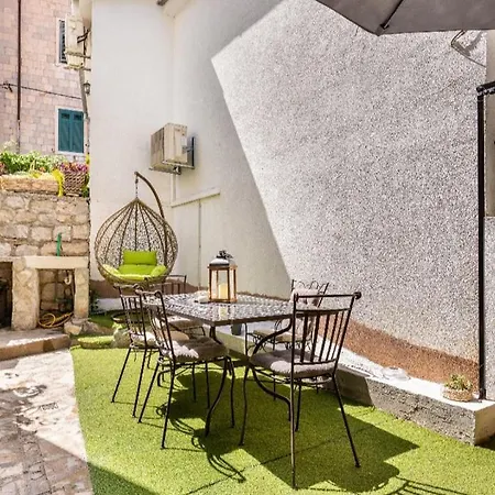 Villa Angie Old Town With Jacuzzi