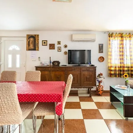 Angie Old Town With Jacuzzi Split