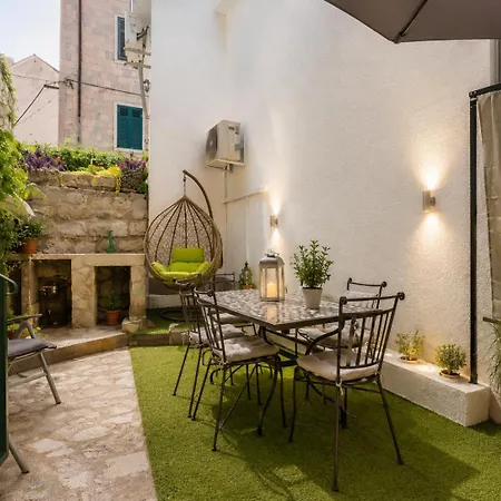 Villa Angie Old Town With Jacuzzi *