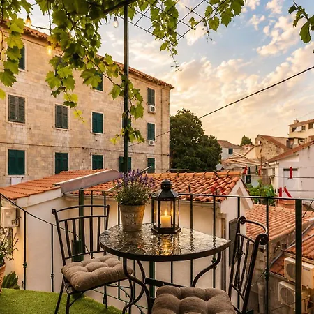 Villa Angie Old Town With Jacuzzi *