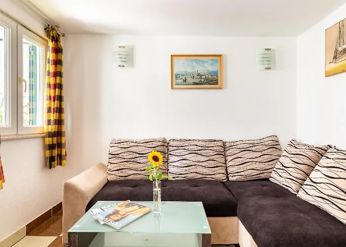 Angie Old Town With Jacuzzi *