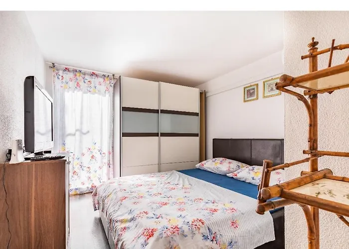 Angie Old Town With Jacuzzi Вилла *